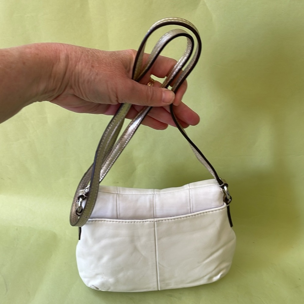 Vintage cream/gold Coach SoHo leather mini bag with silver hardware - Picture 12 of 14